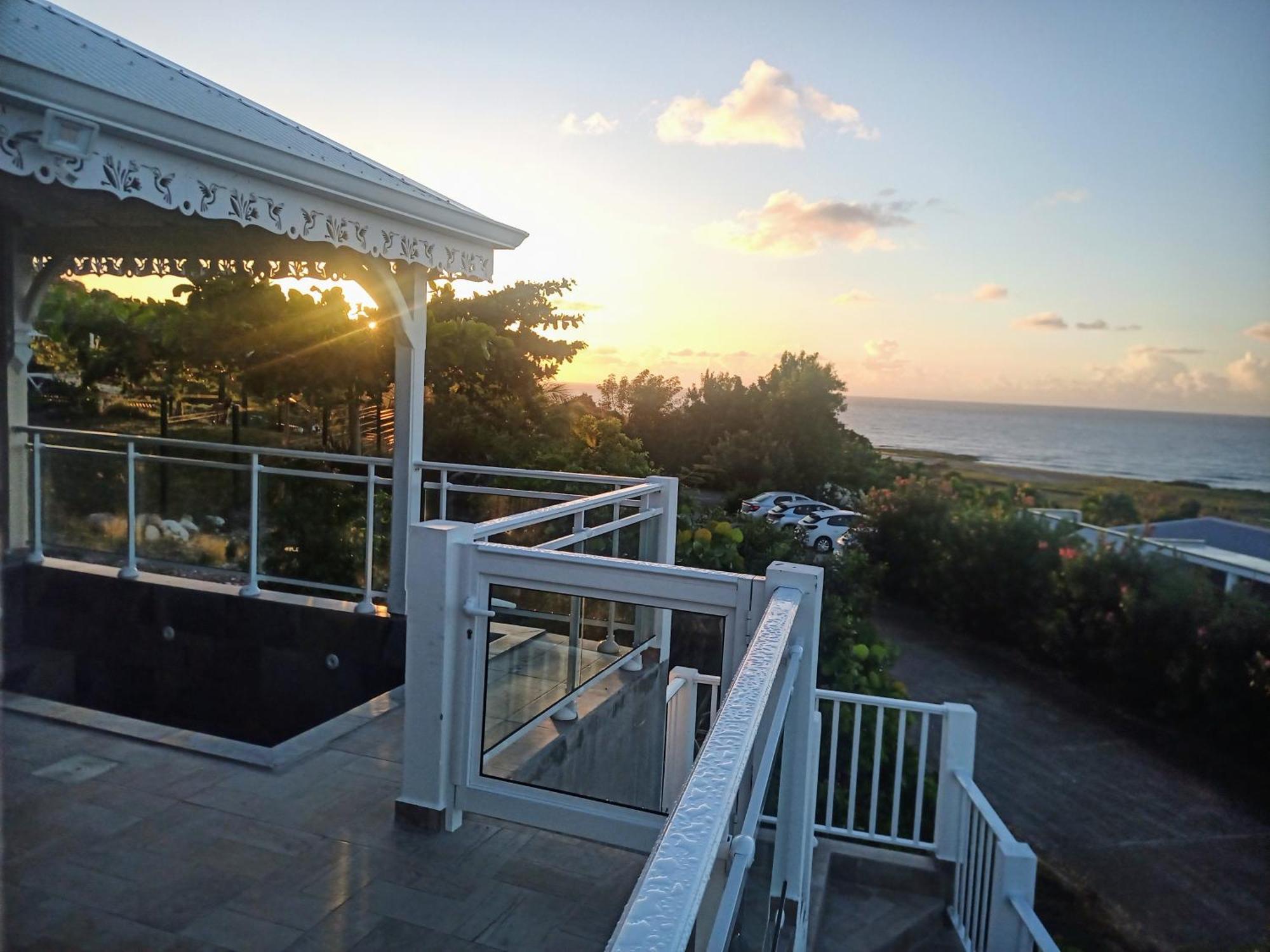 Aux Colibris Amoureux : Loft De Standing Avec Vue Mer Grand-Bourg  Екстер'єр фото