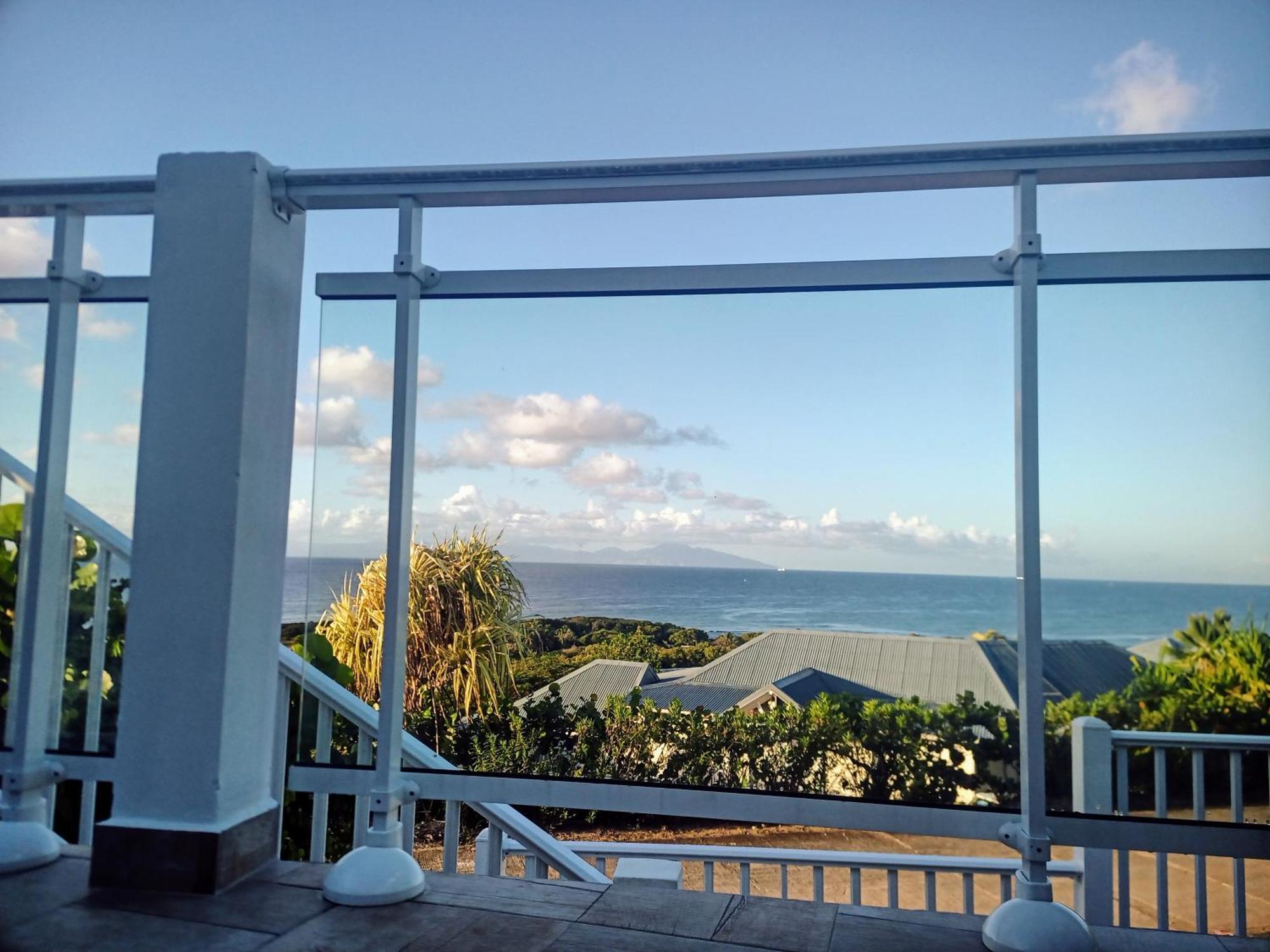 Aux Colibris Amoureux : Loft De Standing Avec Vue Mer Grand-Bourg  Екстер'єр фото